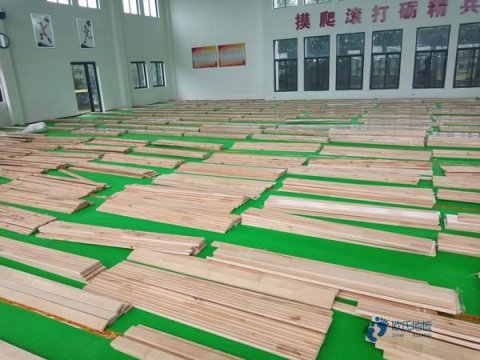 大学篮球馆木地板施工步骤