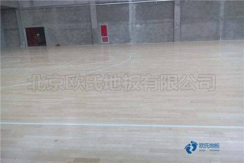 校园体育馆地板施工方案